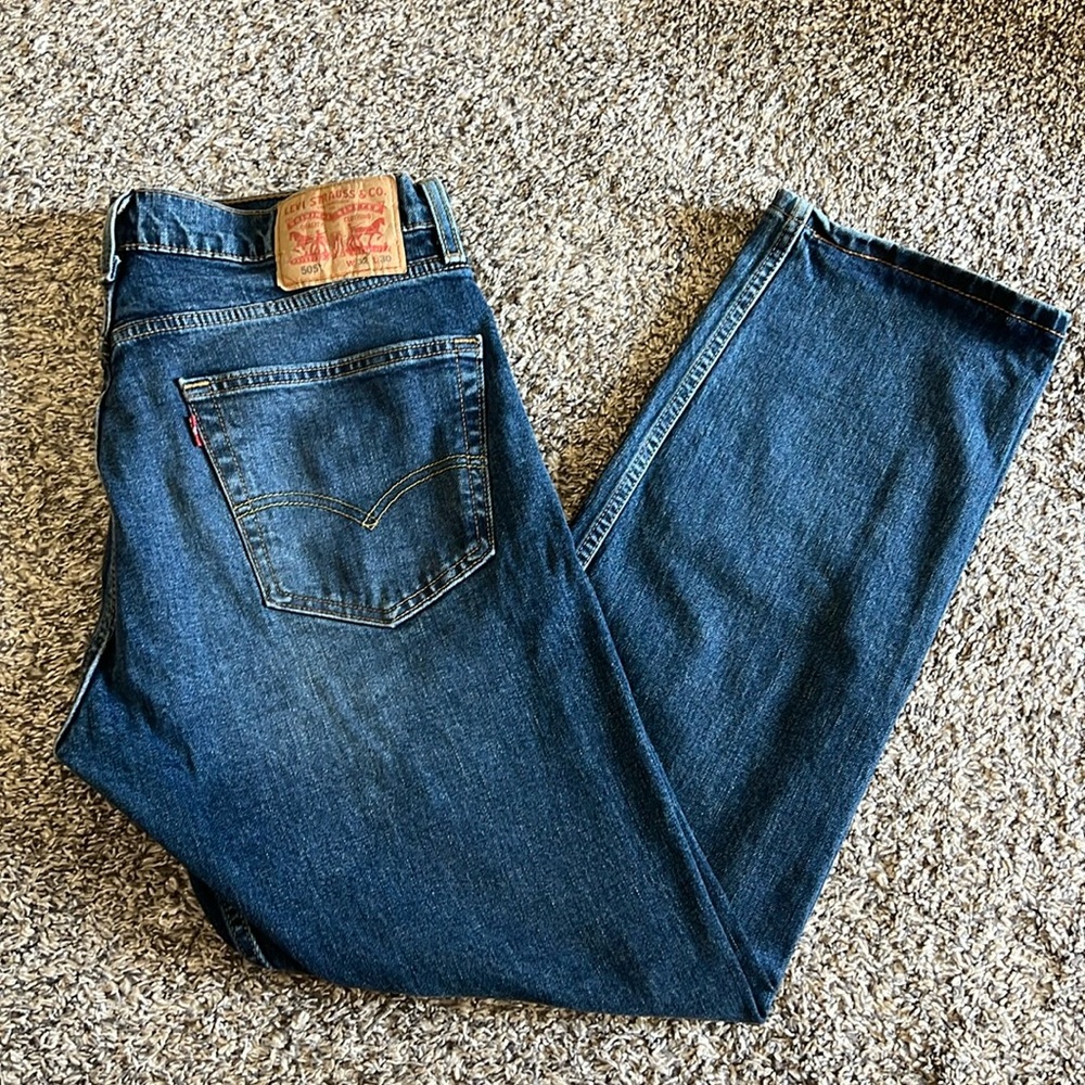 Men’s Levi 505 jeans